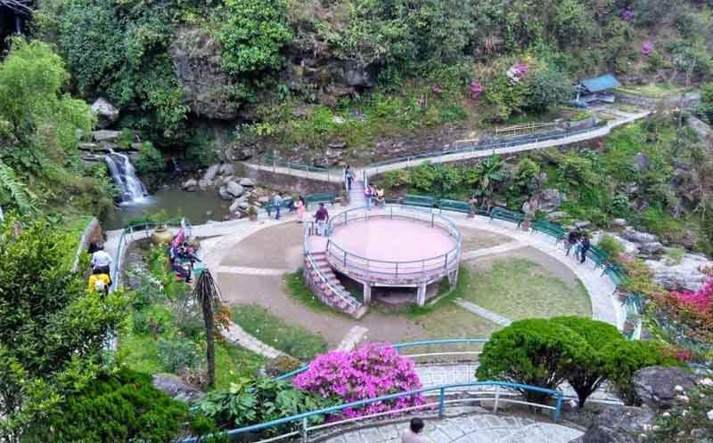 rock garden darjeeling tour
