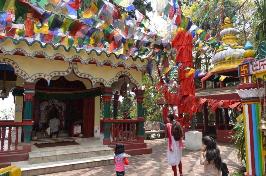 darjeeling tour mahakahal temple